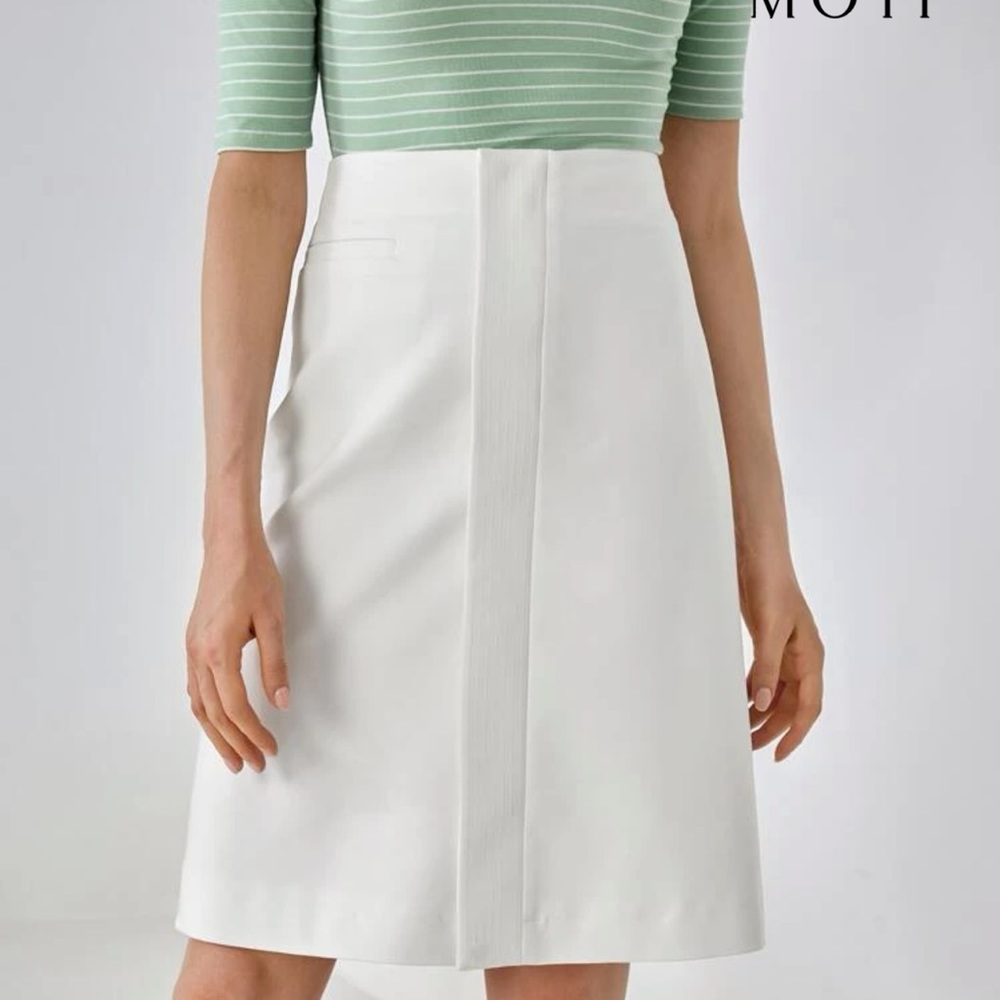 White premium skirt